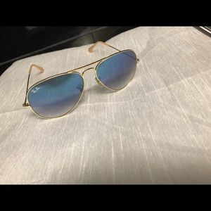 Women’s RAY-BAN aviator sunglasses
